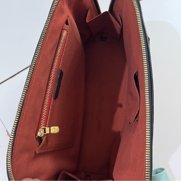 LV Alma Bag in Excellent Condition - Picture 7 of 7